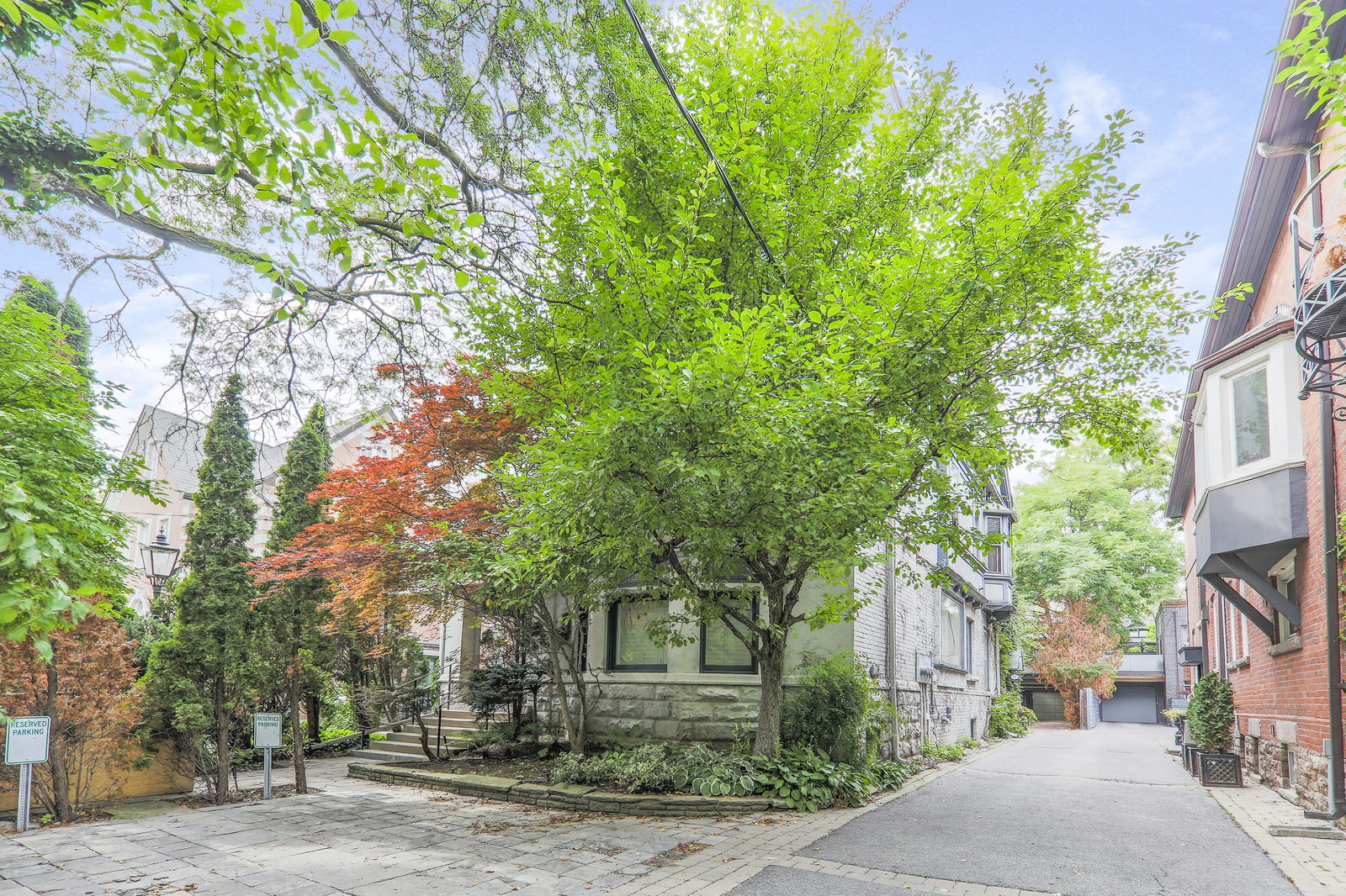 Exterior — 78 Crescent Road Condos, Midtown, Toronto