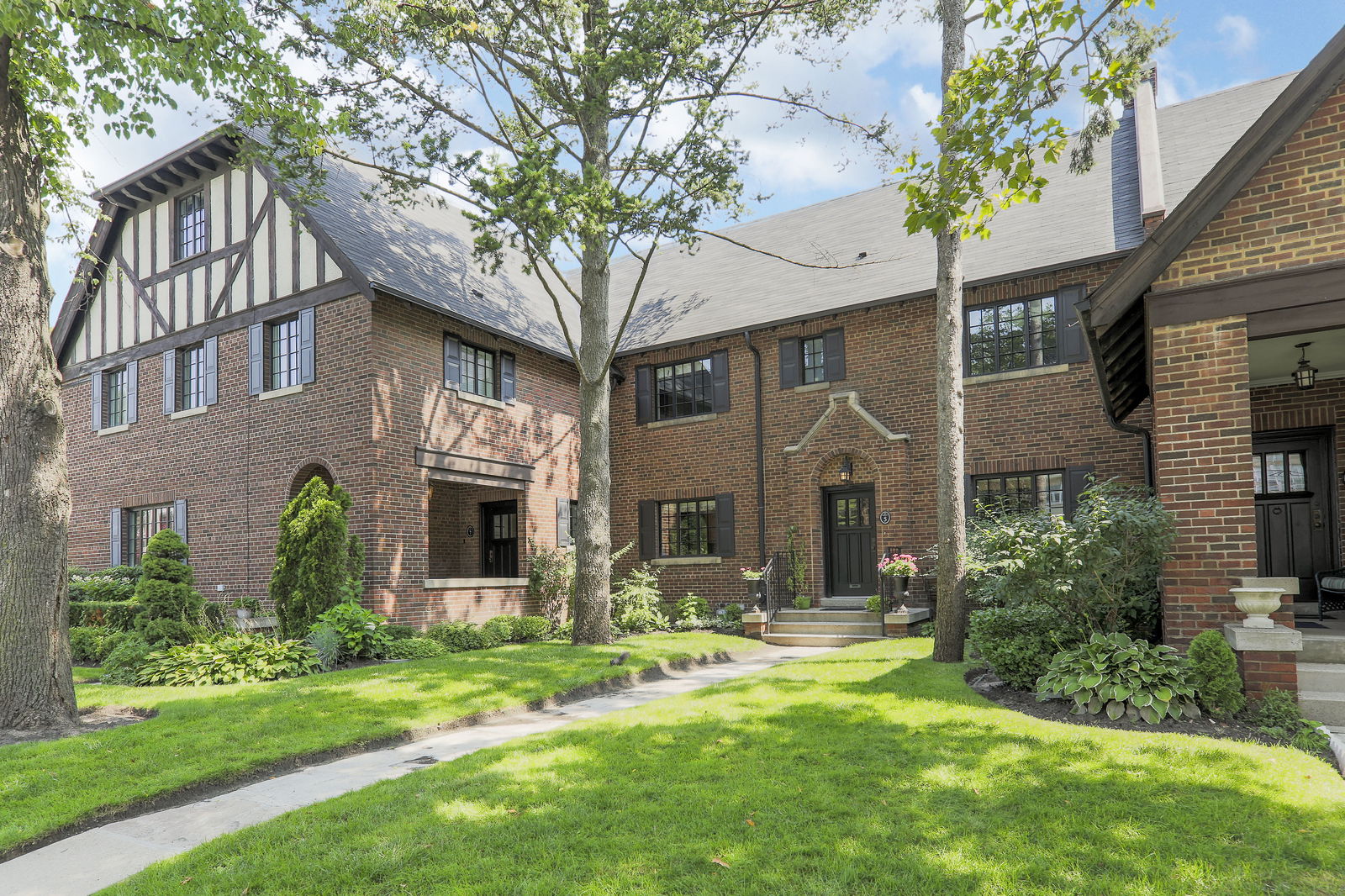 Exterior Facade — Ancroft Place Townhouses, Midtown, Toronto