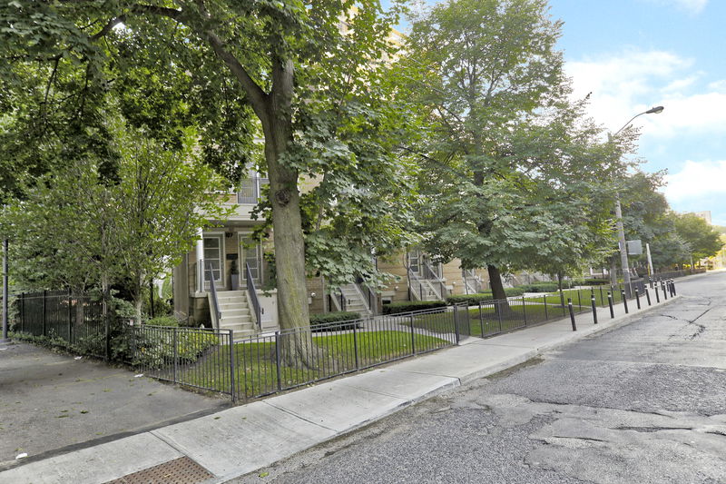 45-105 Pleasant Boulevard Townhouses