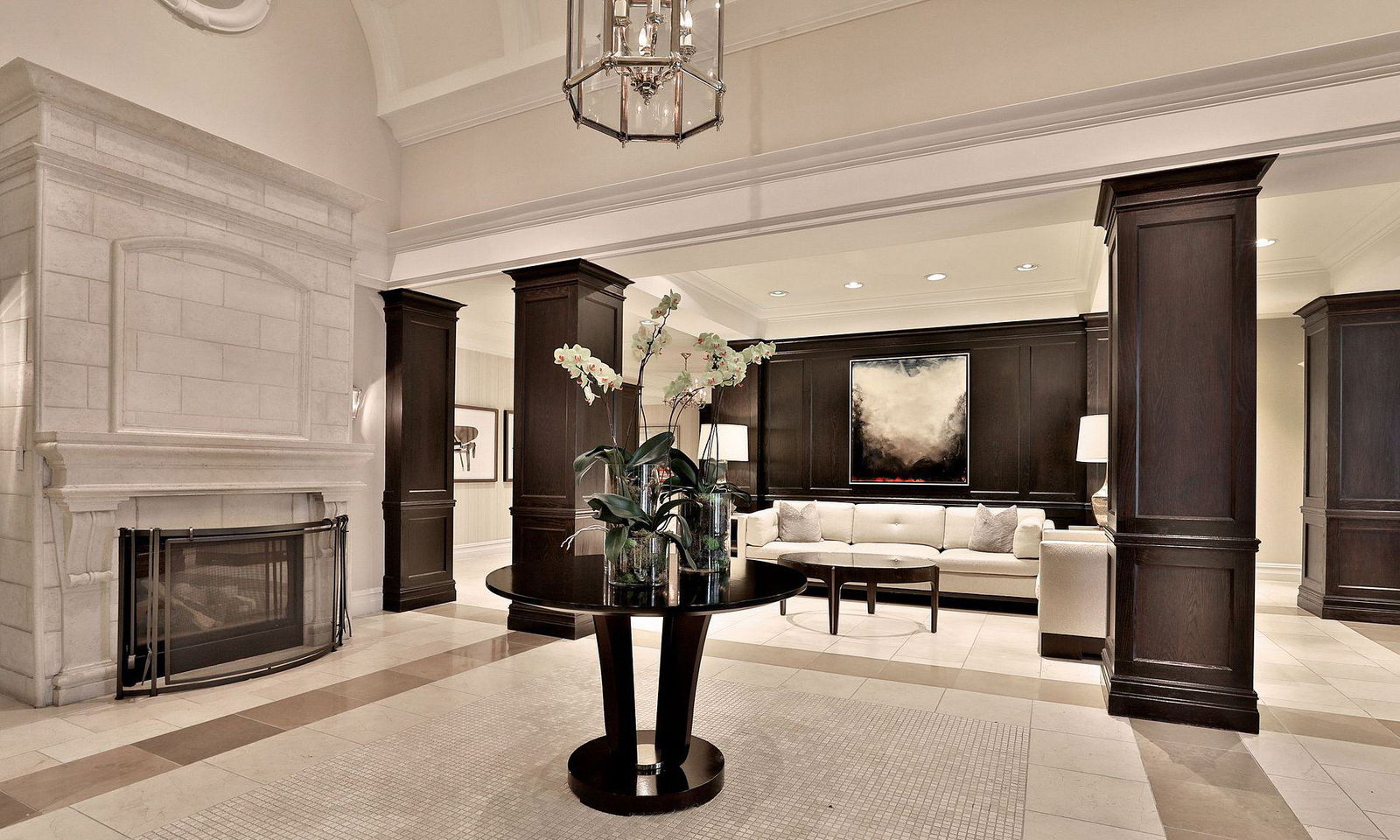 Lobby — Thornwood One, Midtown, Toronto