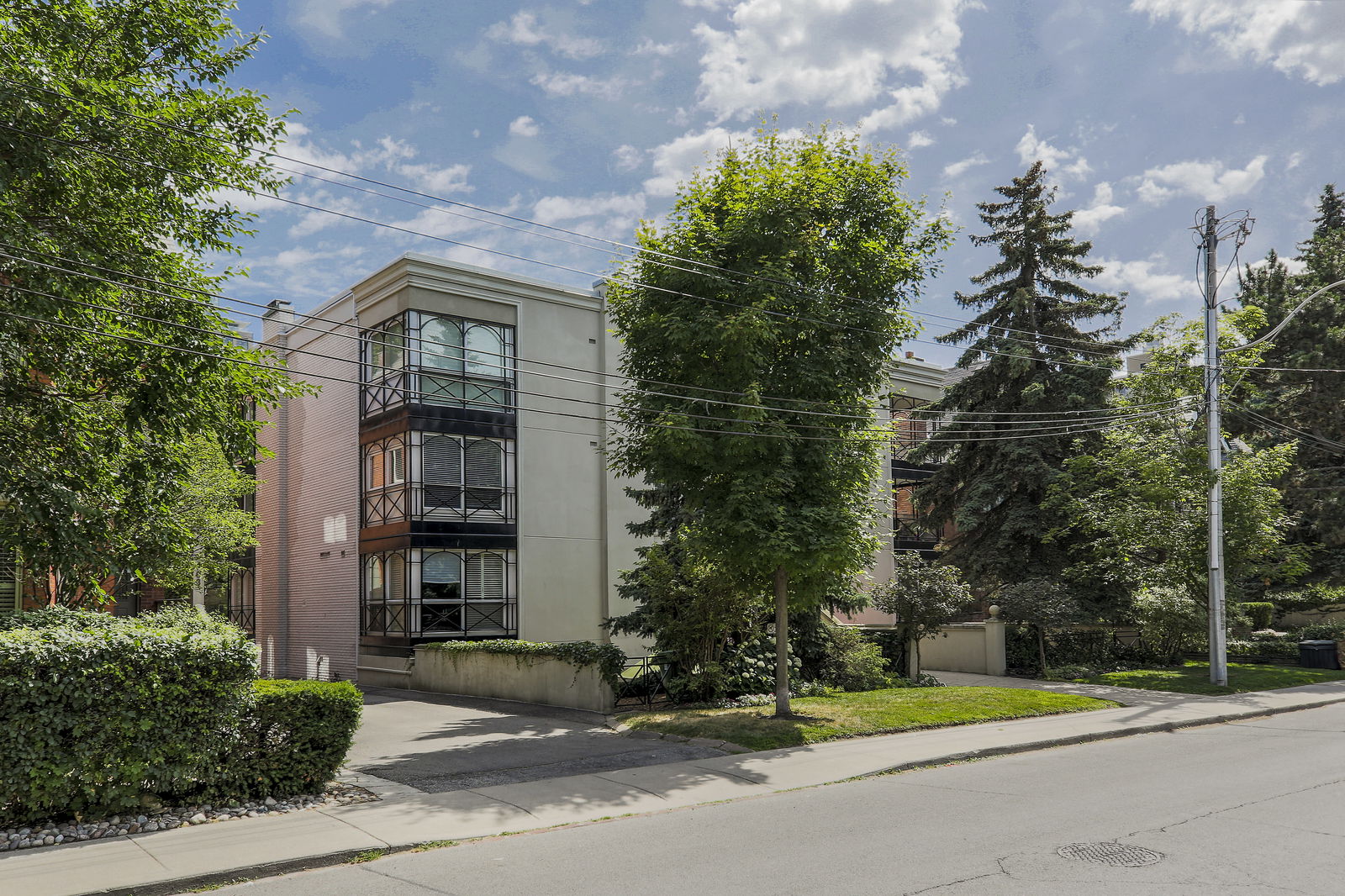 Exterior — 105 Heath Street Condos, Midtown, Toronto