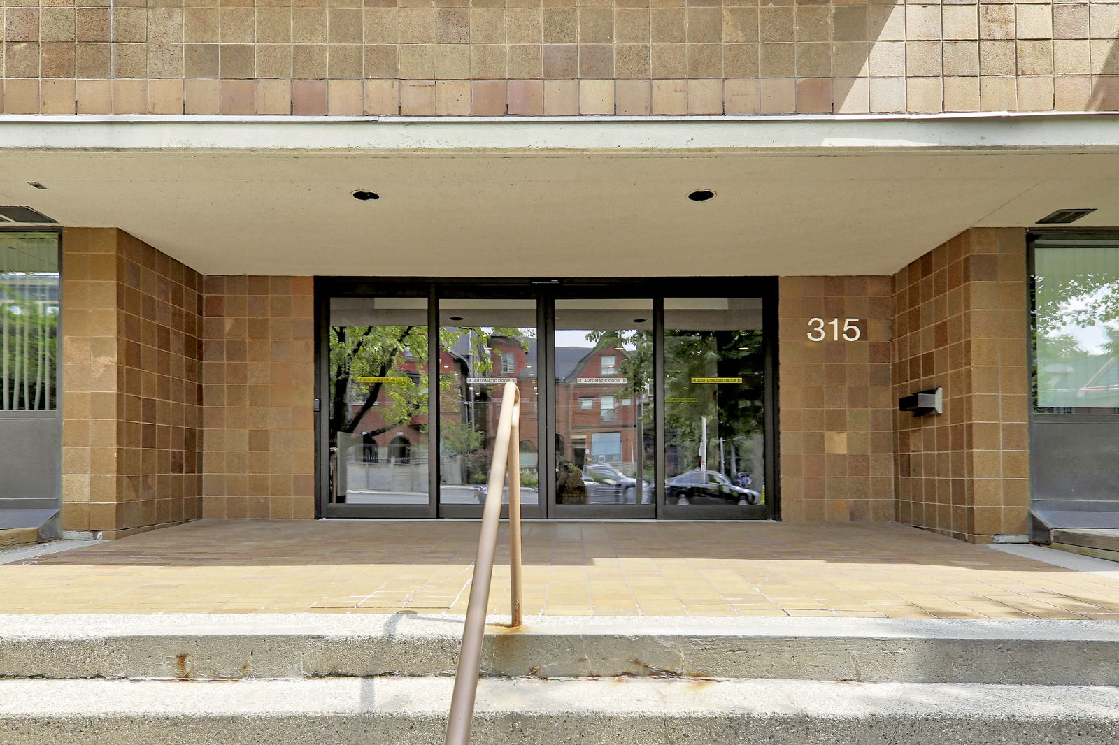 Entrance — The Oaklands Condos, Midtown, Toronto