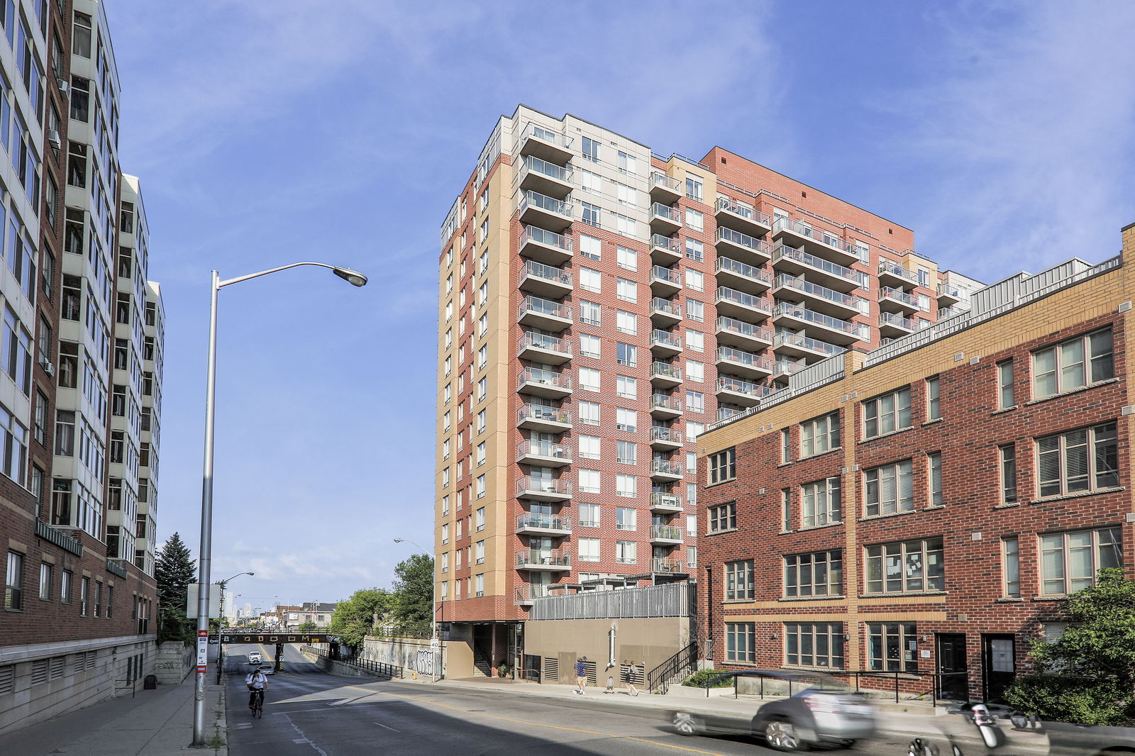 Exterior — beBloor Condos, West End, Toronto