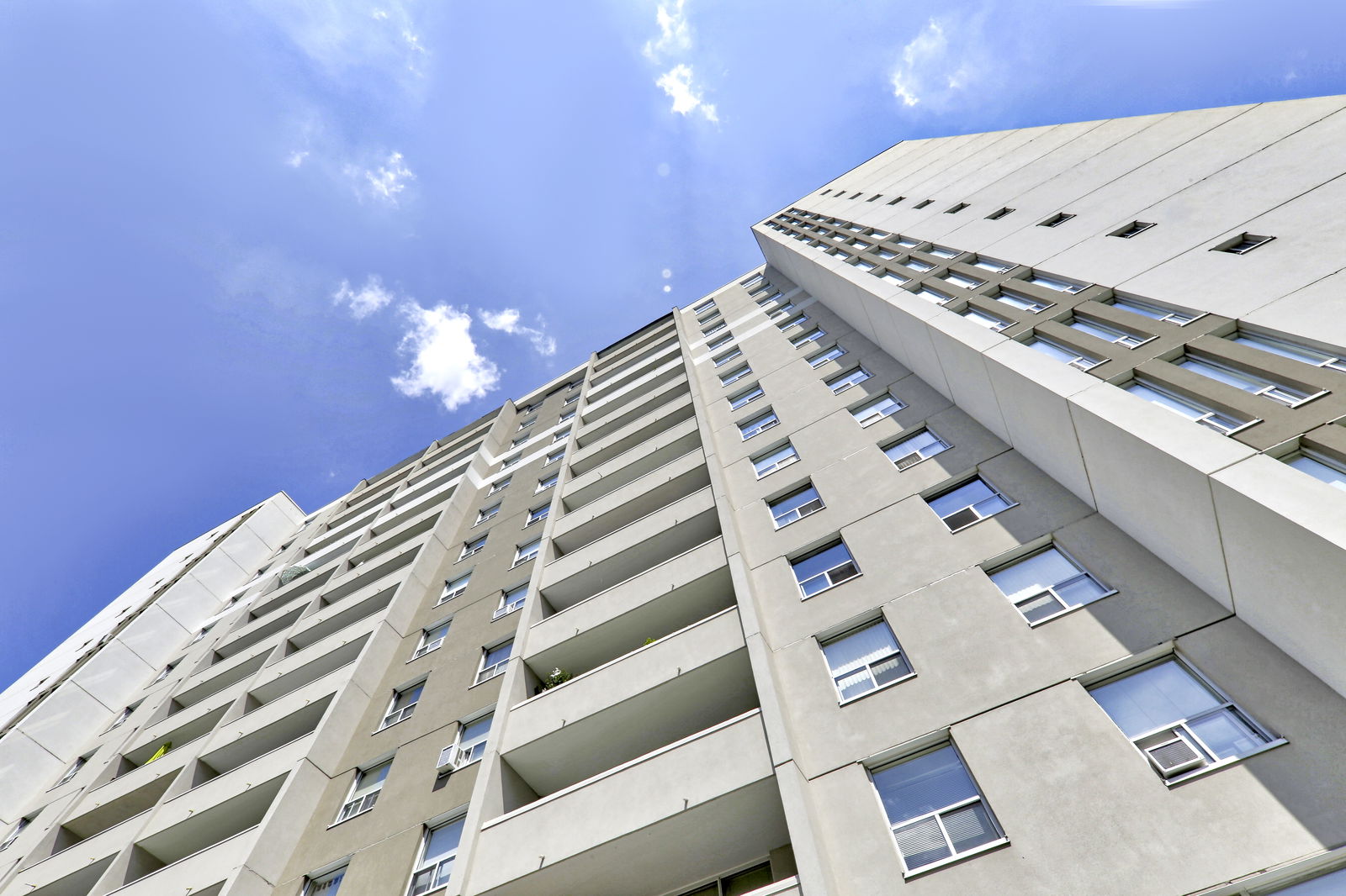 Exterior Sky — Grenadier Gardens, West End, Toronto