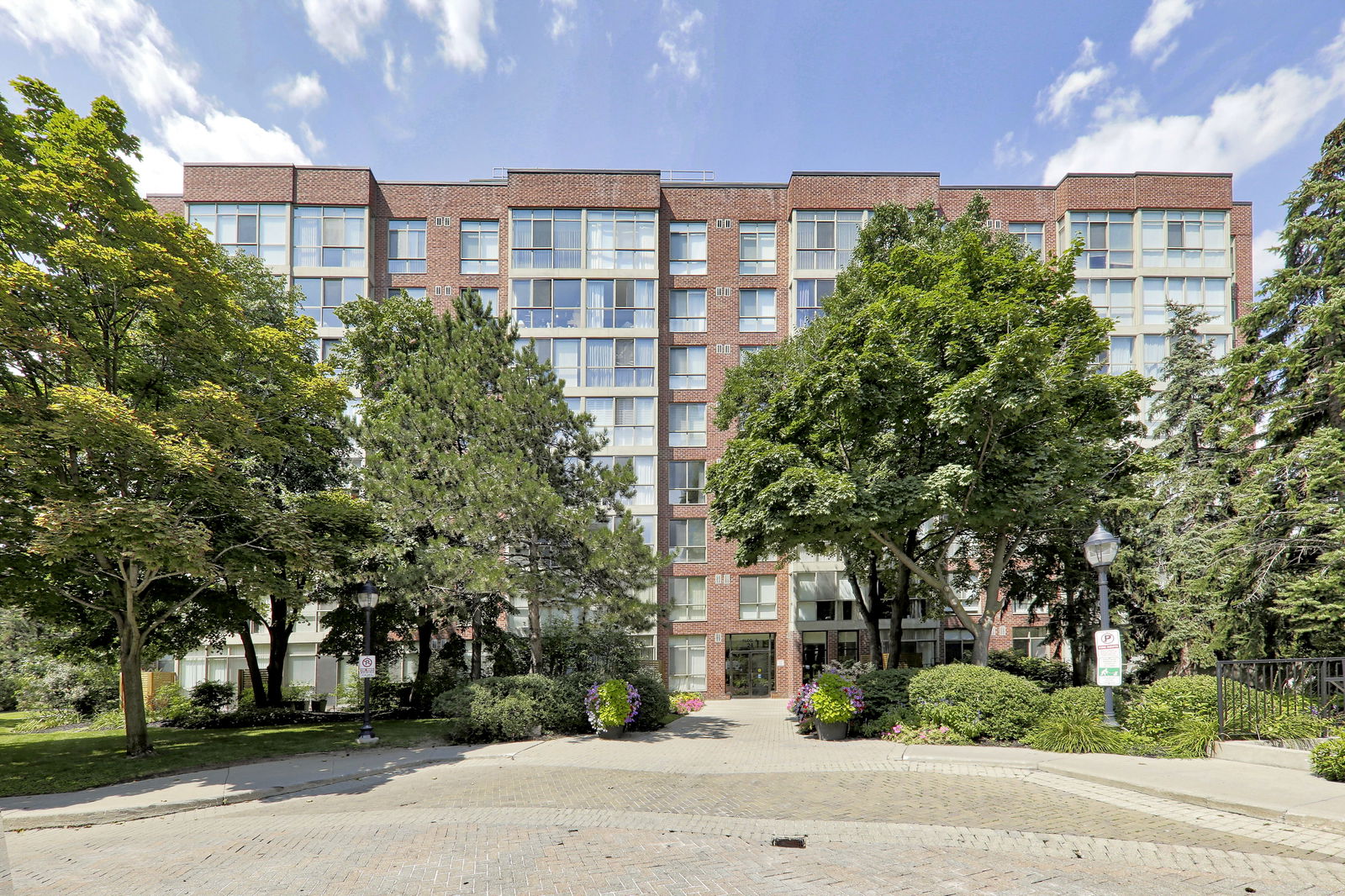 Exterior Facade — South Kingsway Village III Condos, West End, Toronto