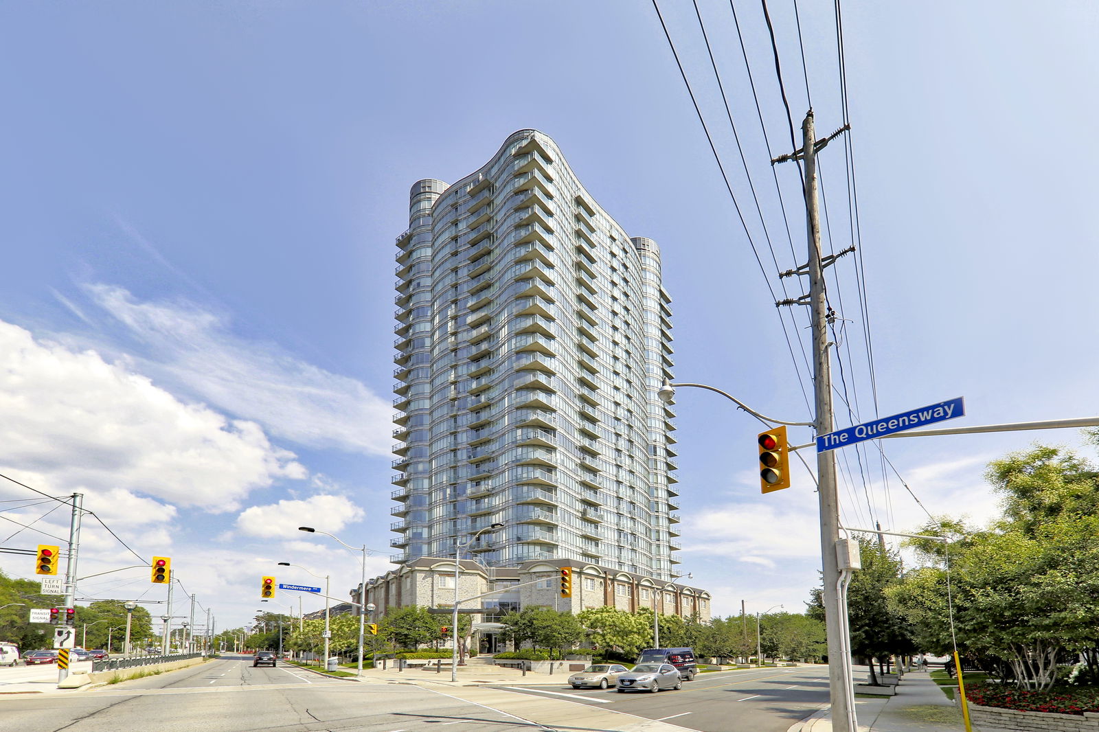 Exterior — Windermere By The Lake, West End, Toronto