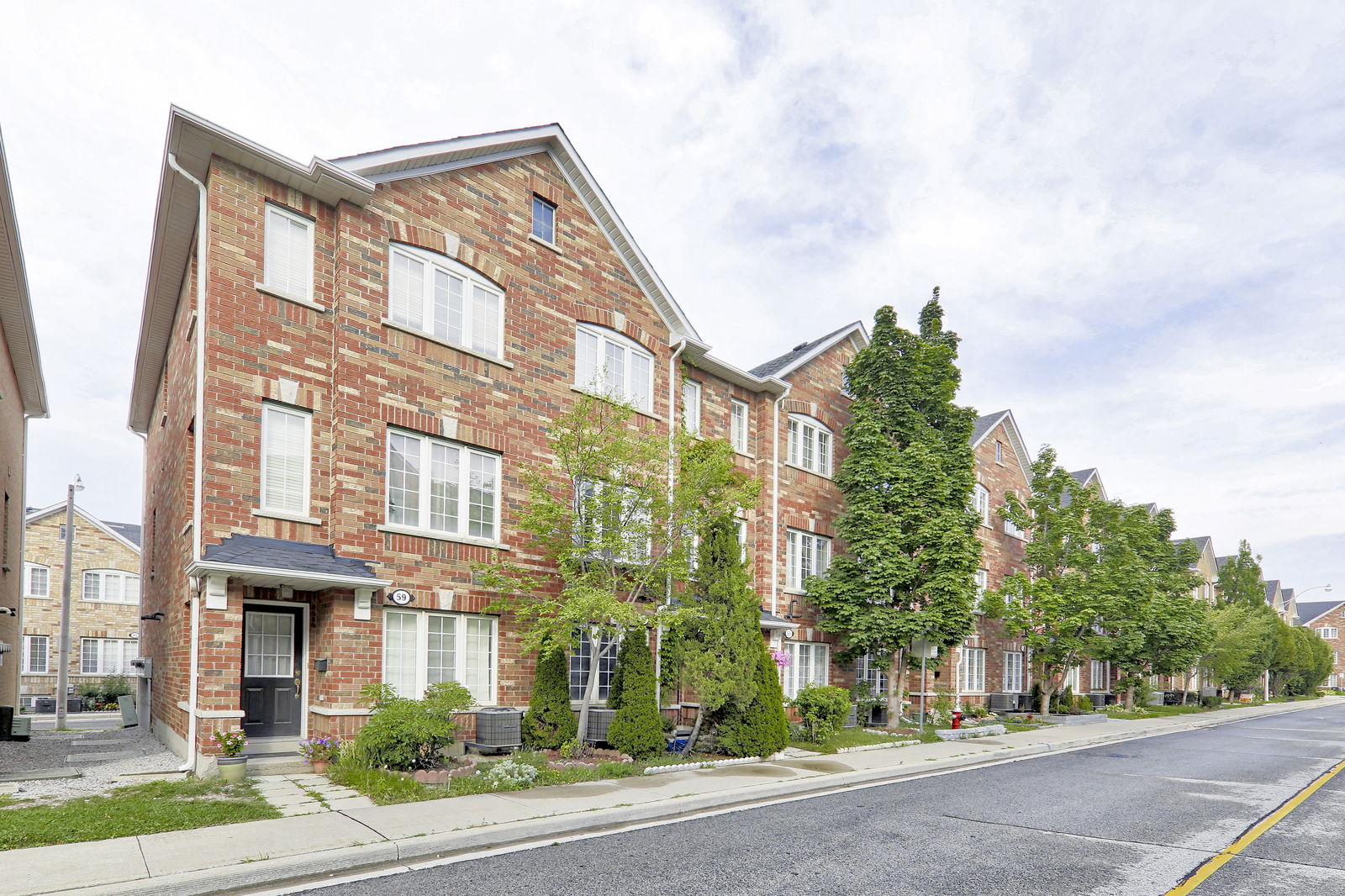 Exterior — Townhomes of St. Clair I, West End, Toronto