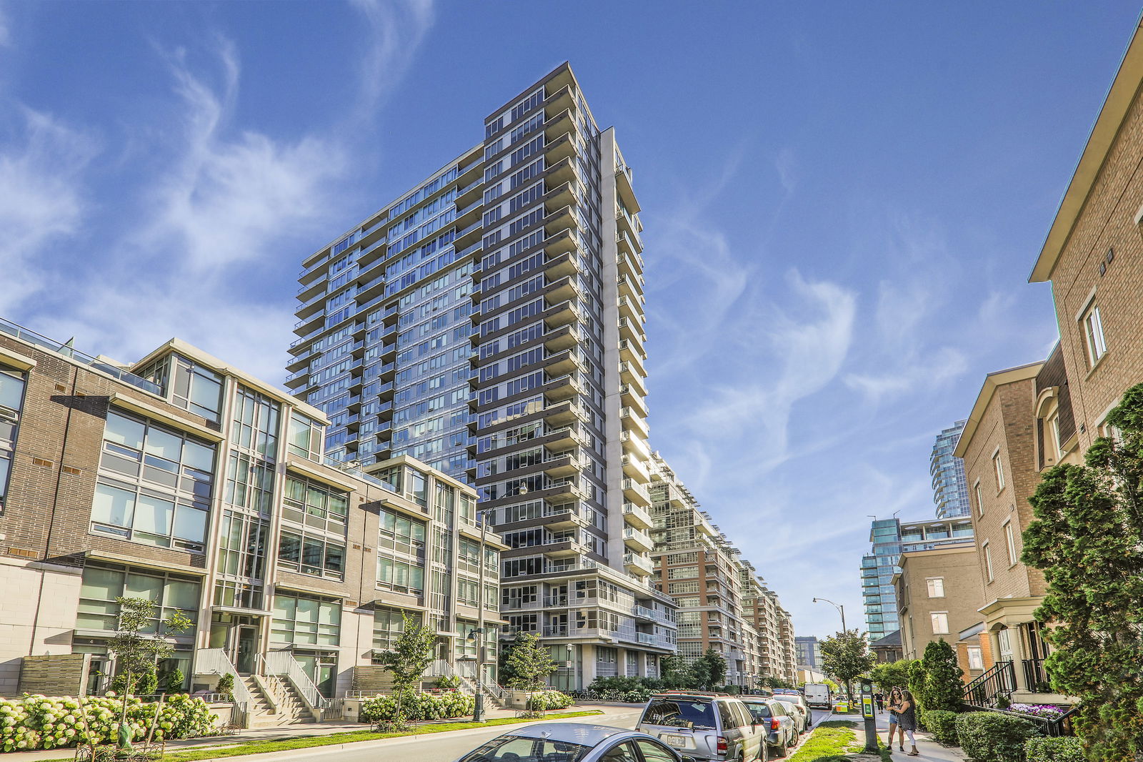 Exterior — Liberty Towers Condos, West End, Toronto