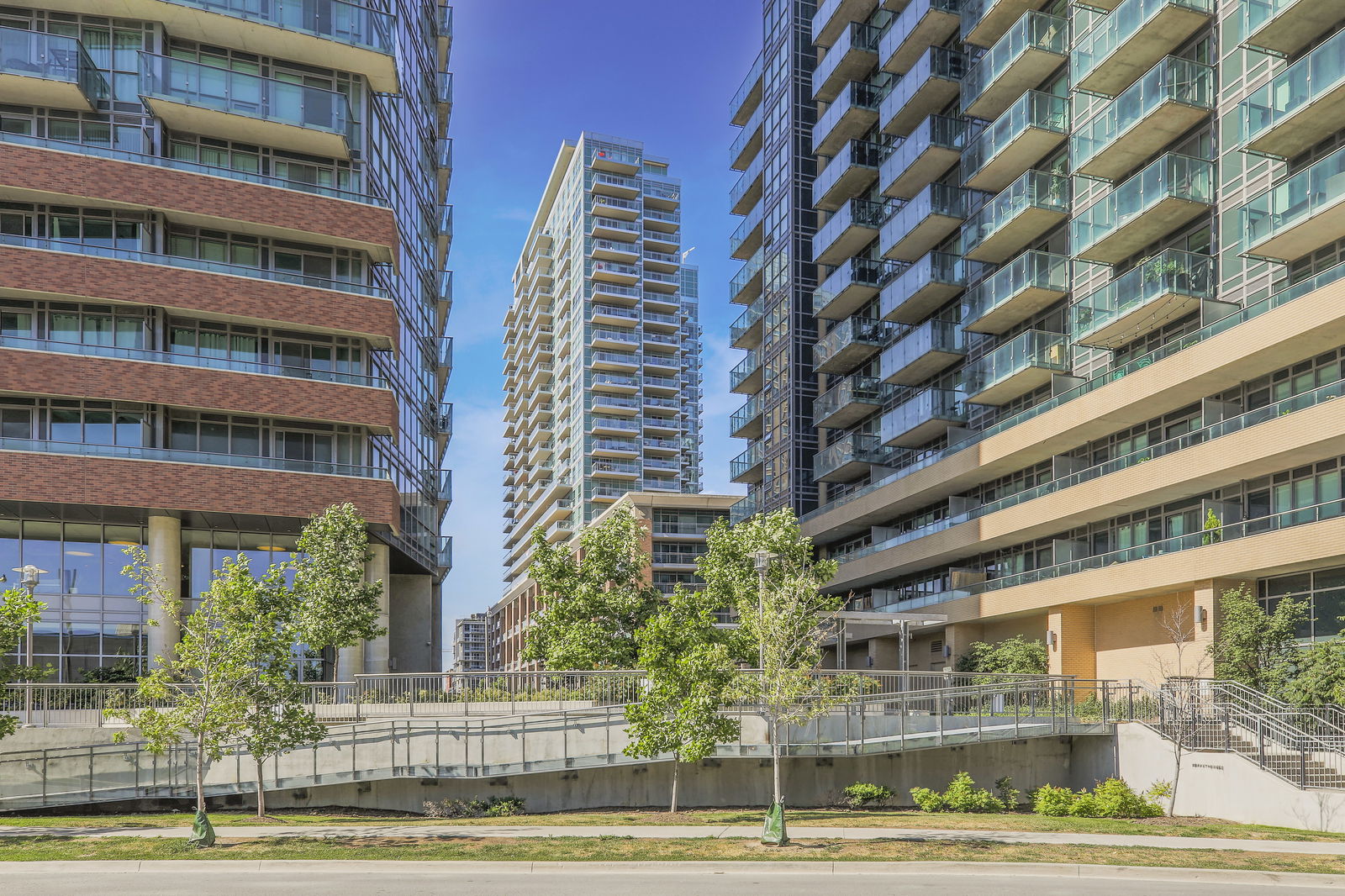 Exterior — Vibe at Liberty Village, West End, Toronto