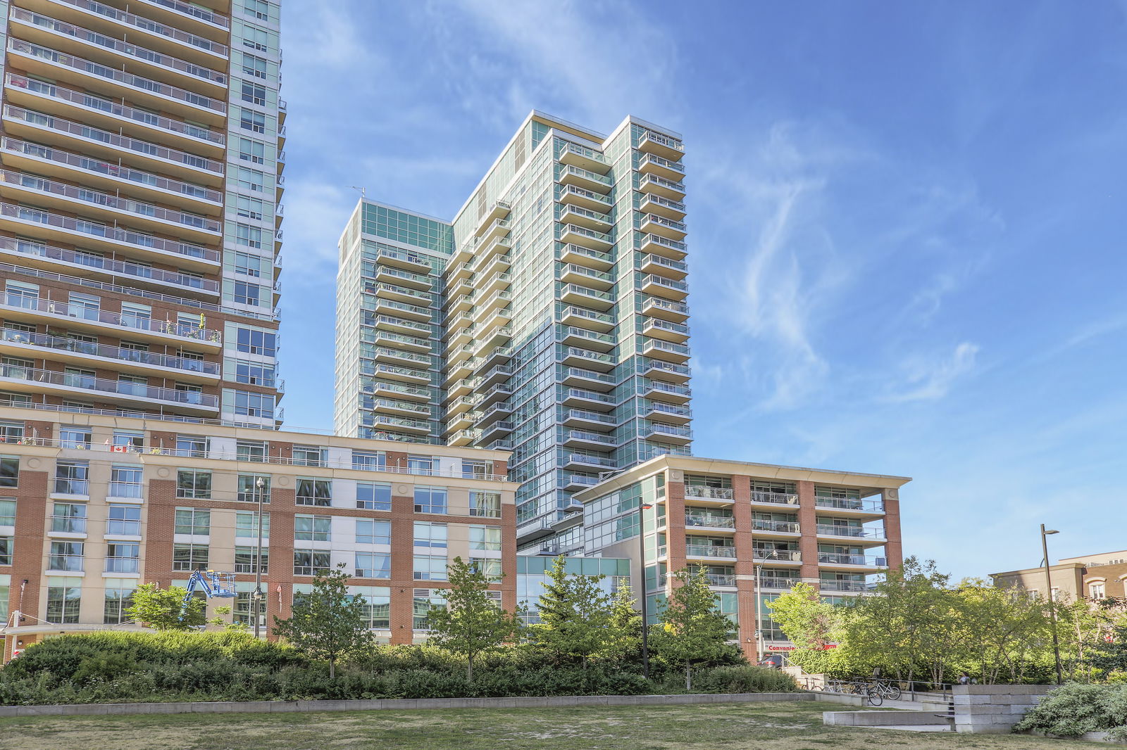 Exterior — Zip Condos, West End, Toronto