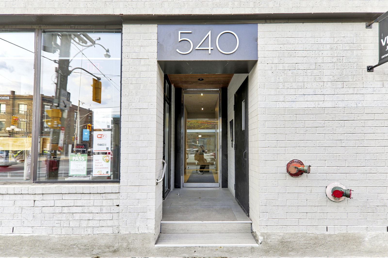 Entrance — 540 College Condos, West End, Toronto