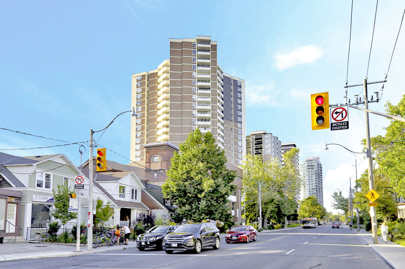 Exterior — Helliwell Place, East York, Toronto