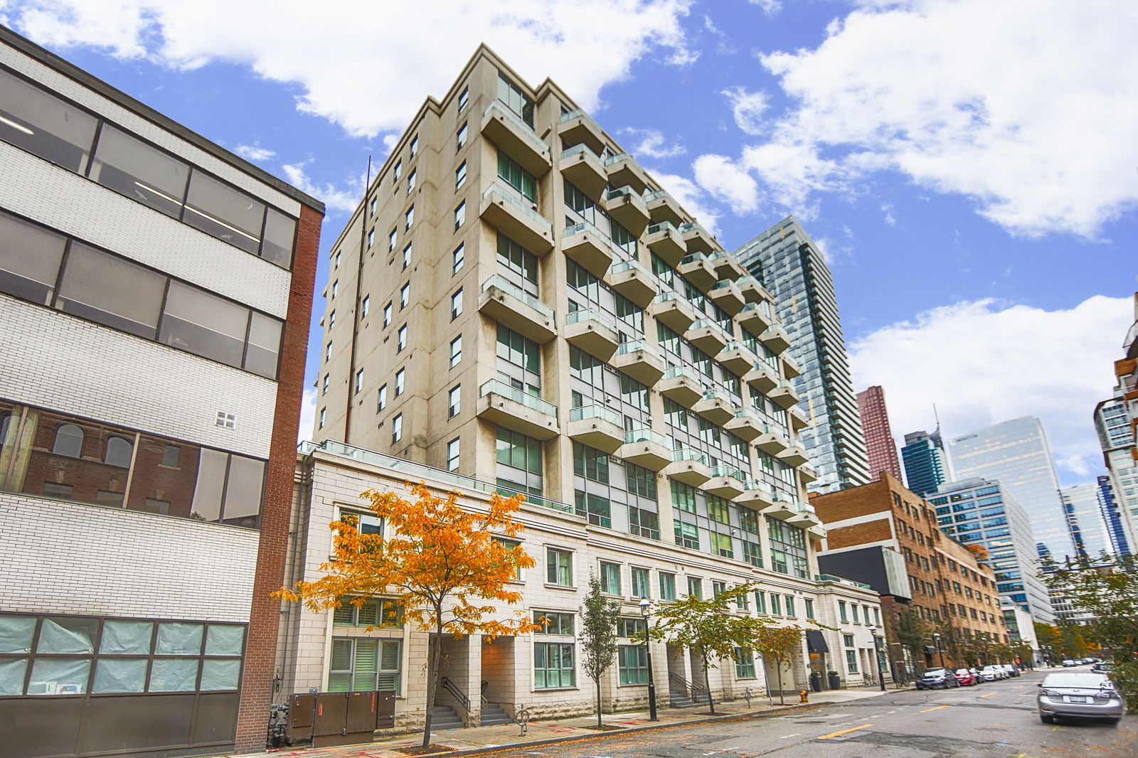 Exterior — Absolute Lofts, Downtown, Toronto