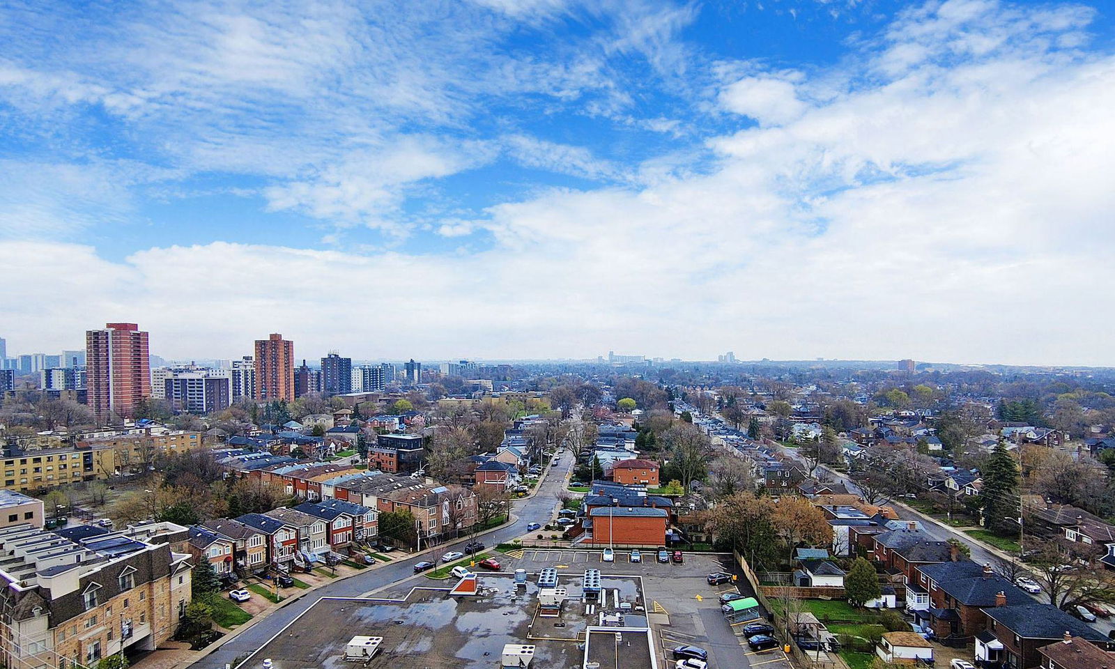 Skyline — Minto Skyy, East York, Toronto