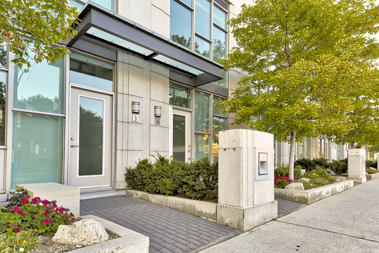 Unit Entrance — Minto Skyy, East York, Toronto