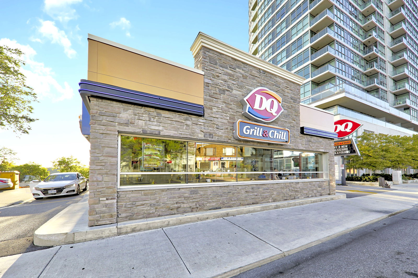 Commercial — Minto Skyy, East York, Toronto