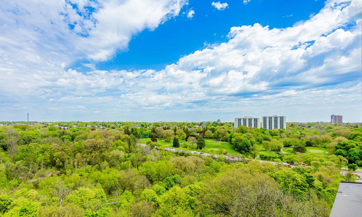 Crescent Town Condos, East York, Toronto