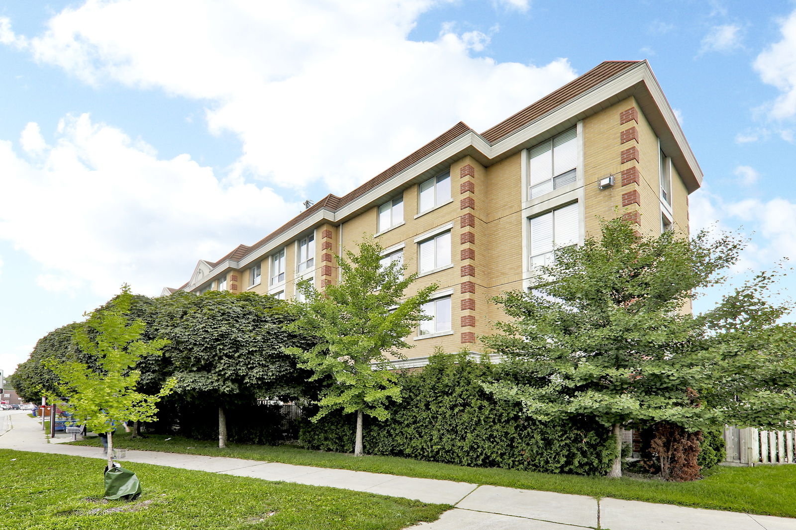 Exterior — Leaside Mews, East York, Toronto