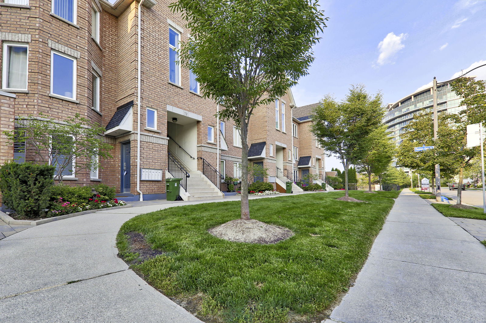 Exterior — Aerodrome Crescent Townhomes, East York, Toronto