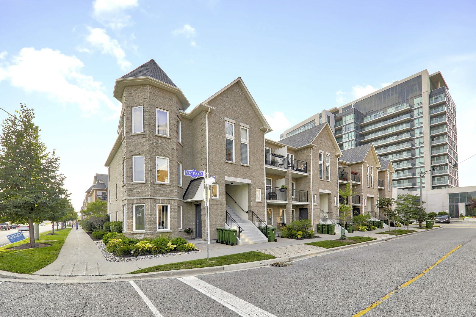 Exterior — Hyde Park Townhouses, East York, Toronto