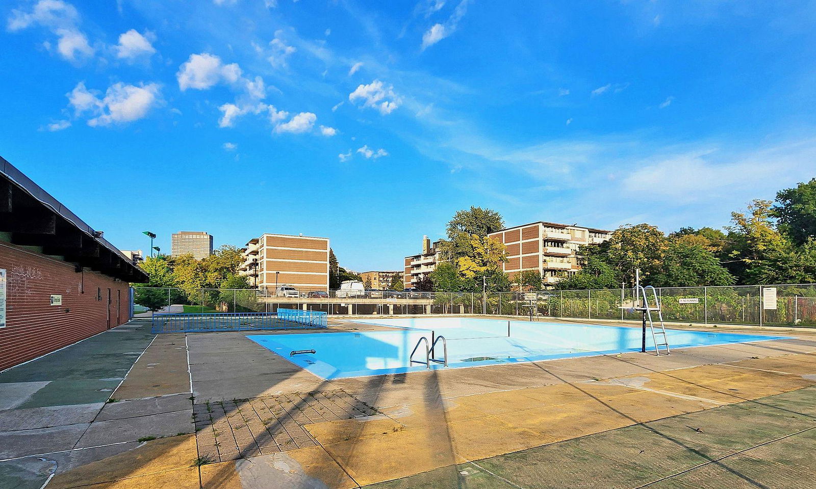 Leaside Park Terrace, East York, Toronto