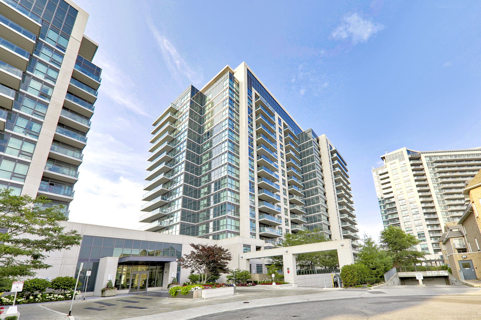 Exterior — Scenic on Eglinton Condos, East York, Toronto