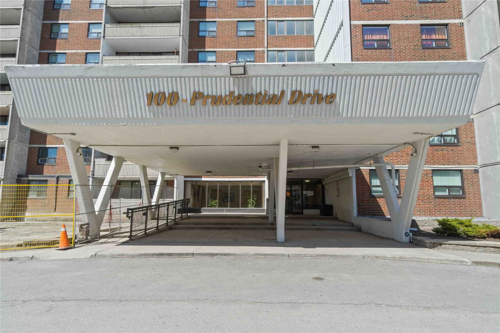 100 Prudential Drive Condos, Scarborough, Toronto