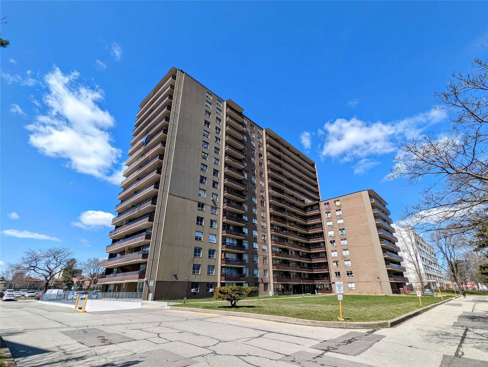 180 Markham Condos, Scarborough, Toronto