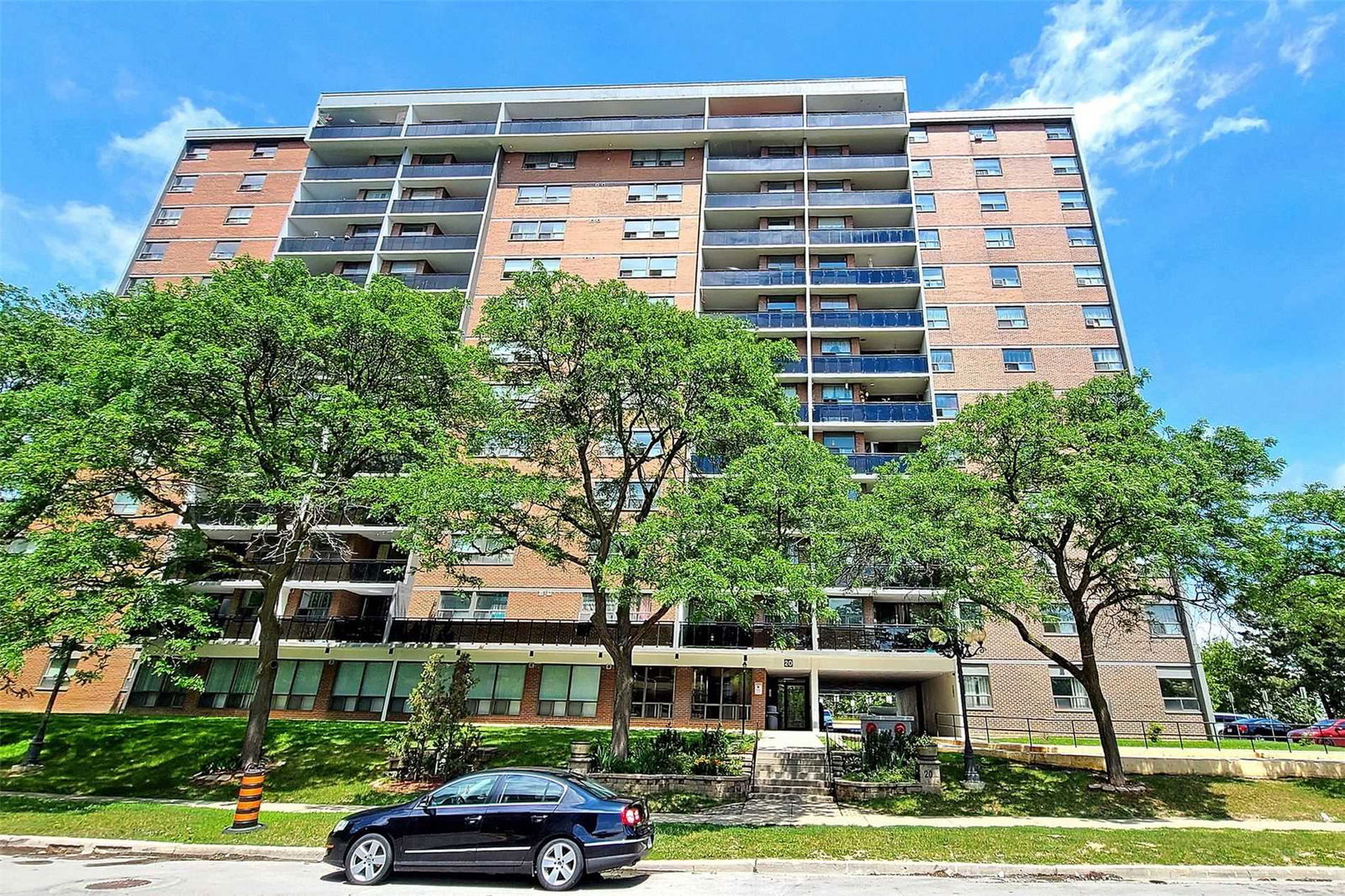 20 Gilder Drive Condos, Scarborough, Toronto