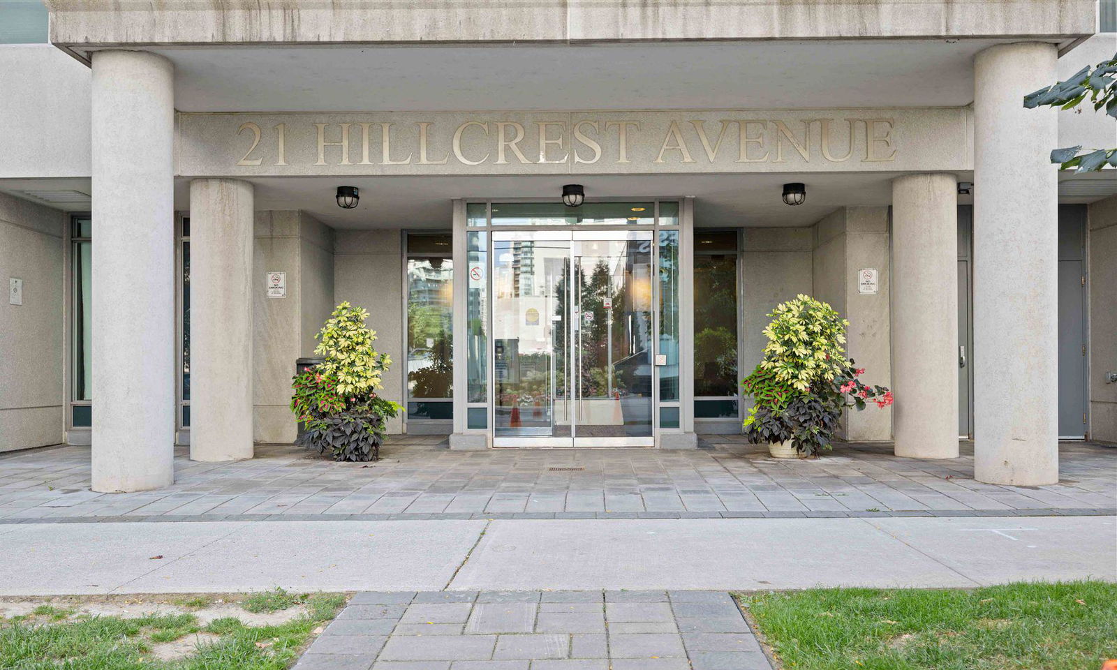 Entrance — 21 Hillcrest Condos, North York, Toronto