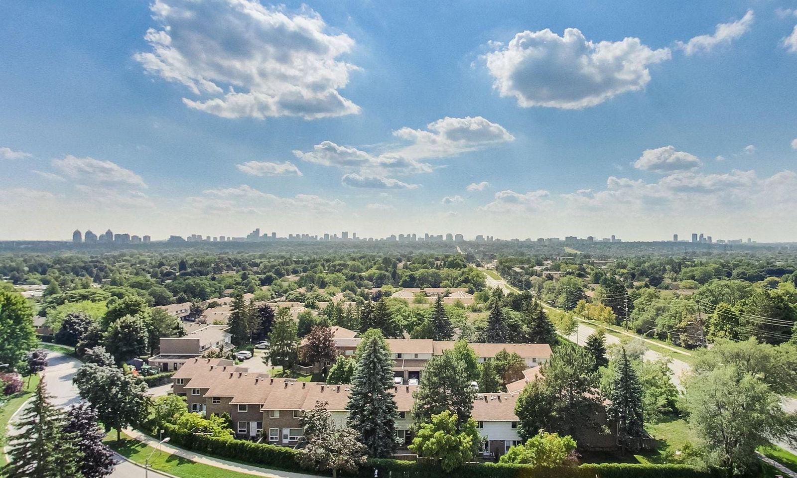 Skyline — 260-350 Seneca Hill Drive Condos, North York, Toronto