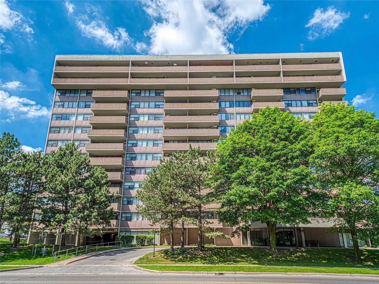 40 Bay Mills Boulevard Condos, Scarborough, Toronto