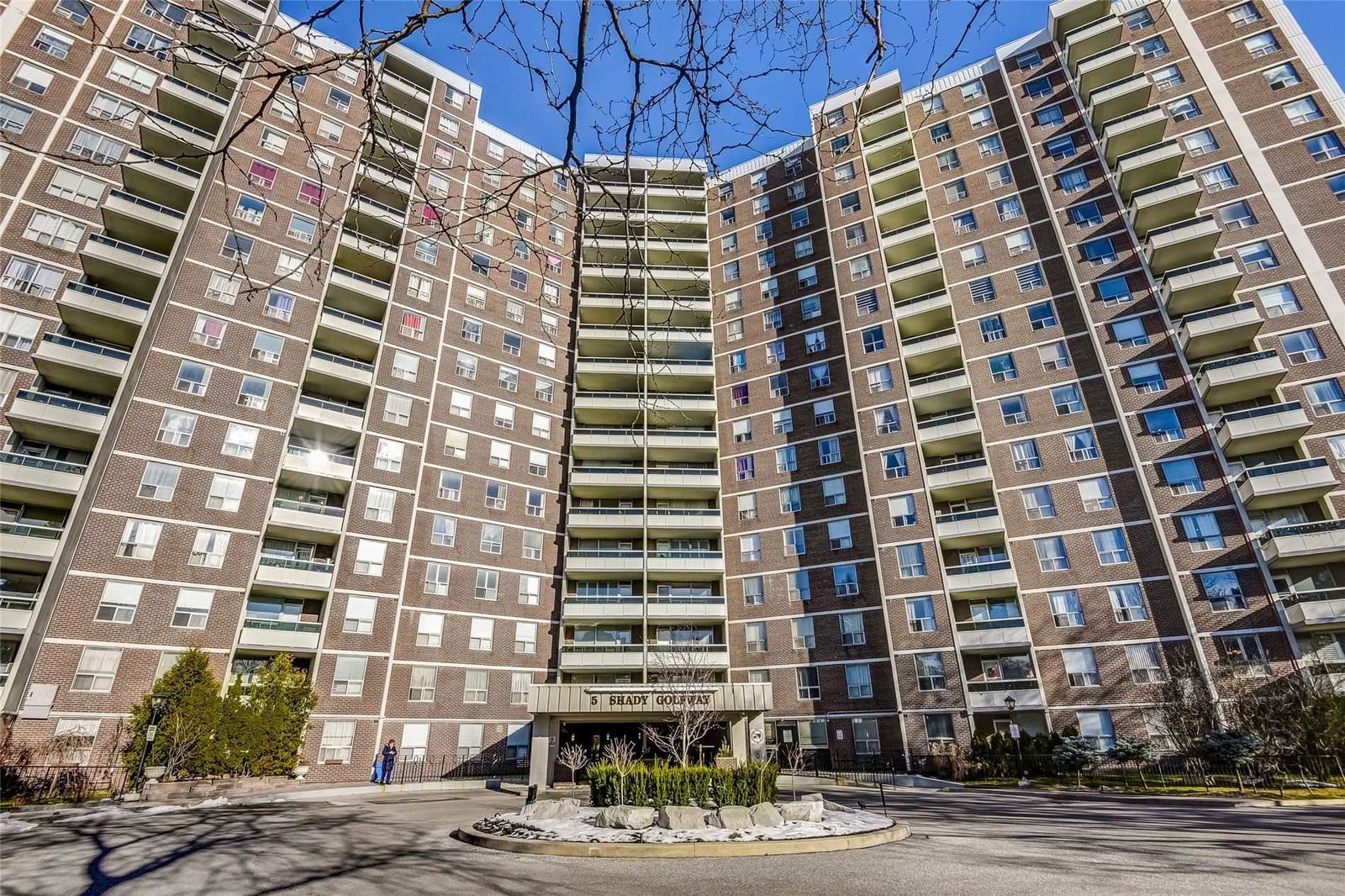 5 Shady Golfway Condos, North York, Toronto