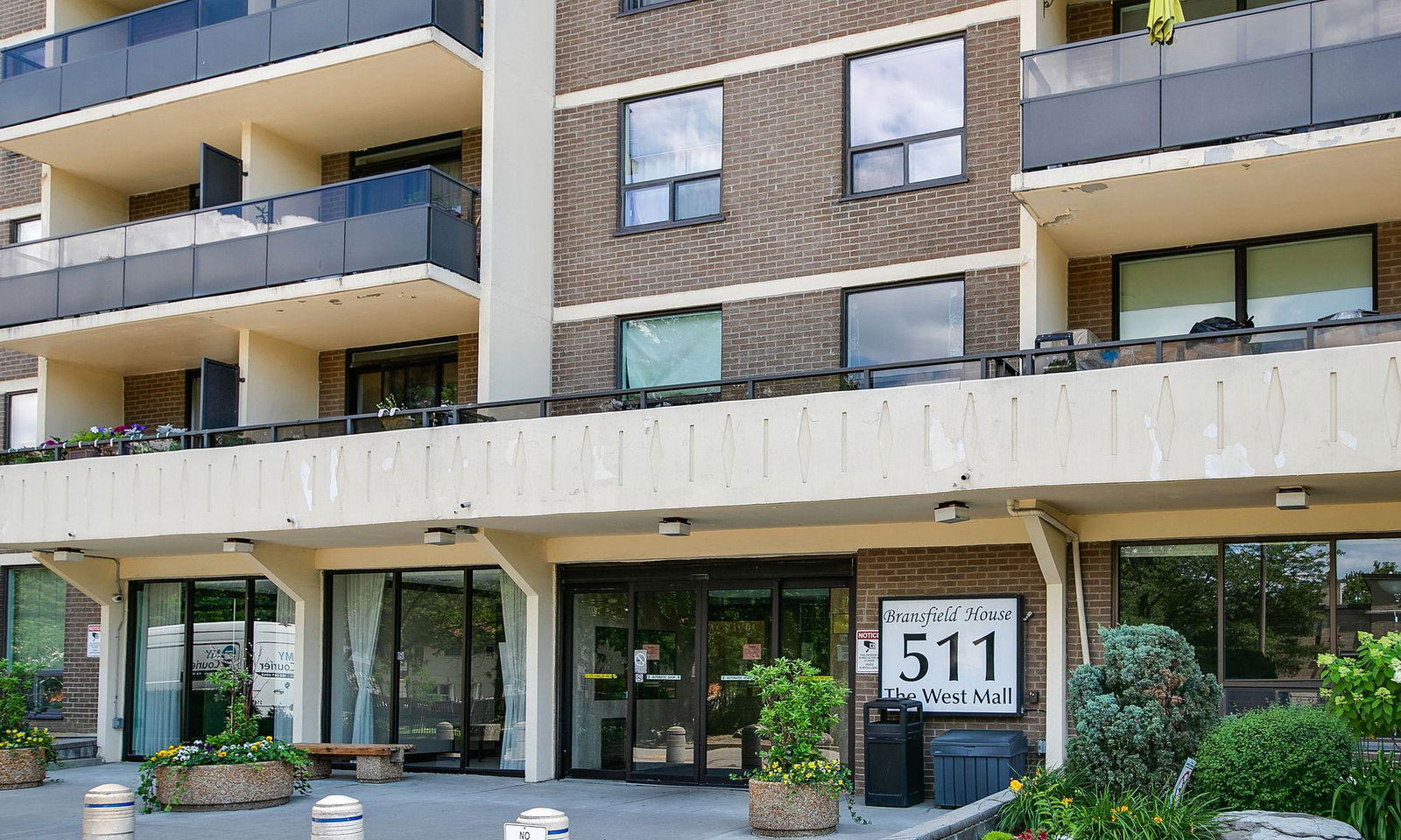 Entrance — 511 The West Mall Condos, Etobicoke, Toronto