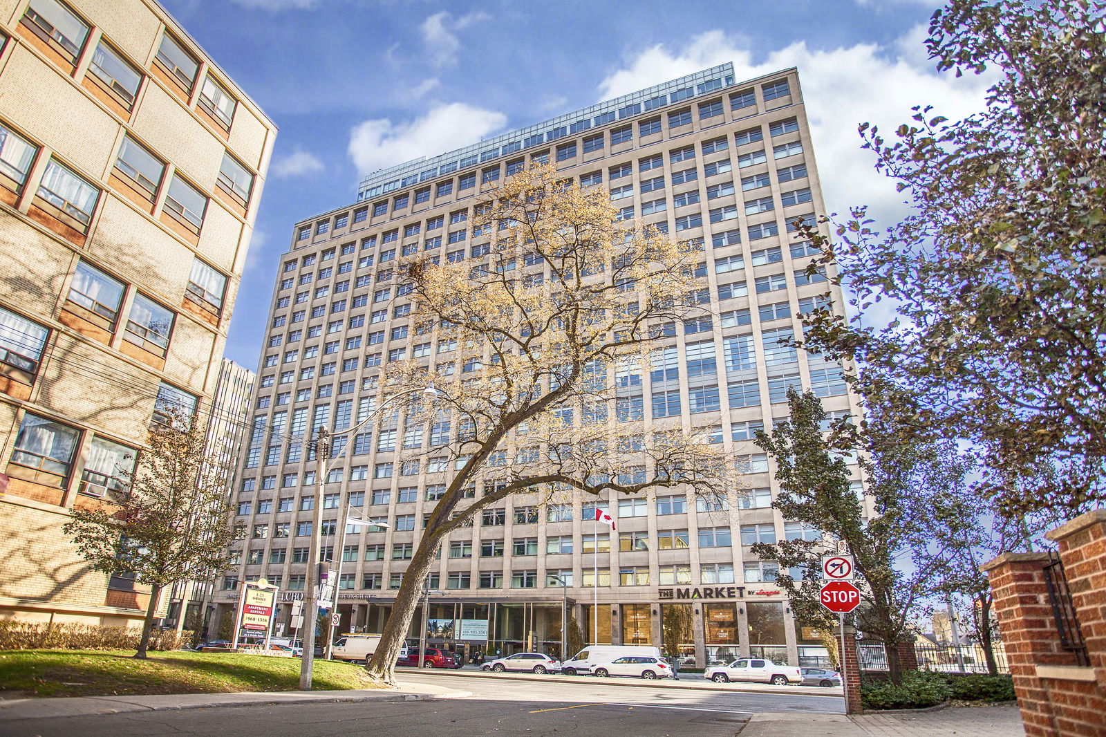 Exterior — Imperial Plaza, Midtown, Toronto