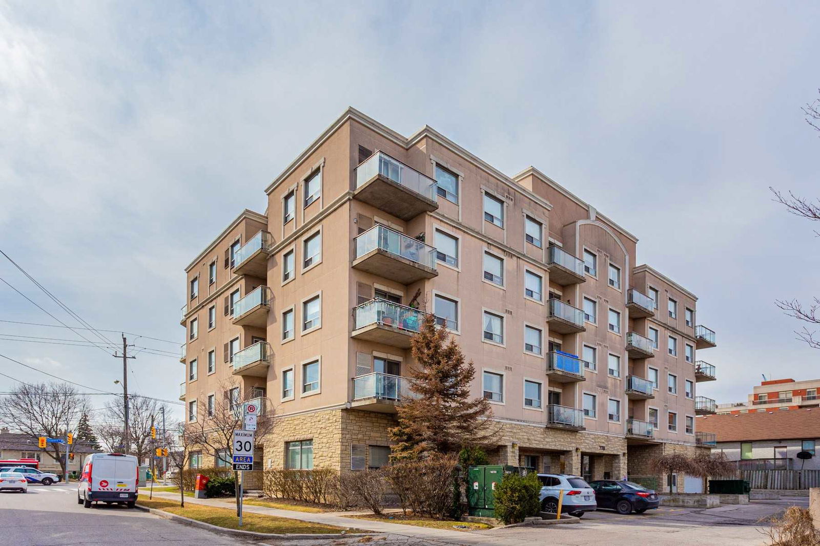 778 Sheppard Avenue West Condos, North York, Toronto