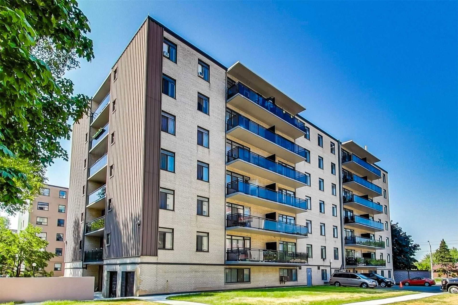 825 Kennedy Road Condos, Scarborough, Toronto