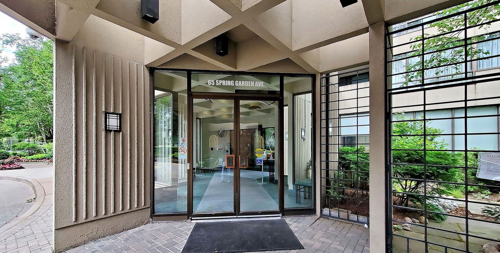 Entrance — Atrium II Condos, North York, Toronto