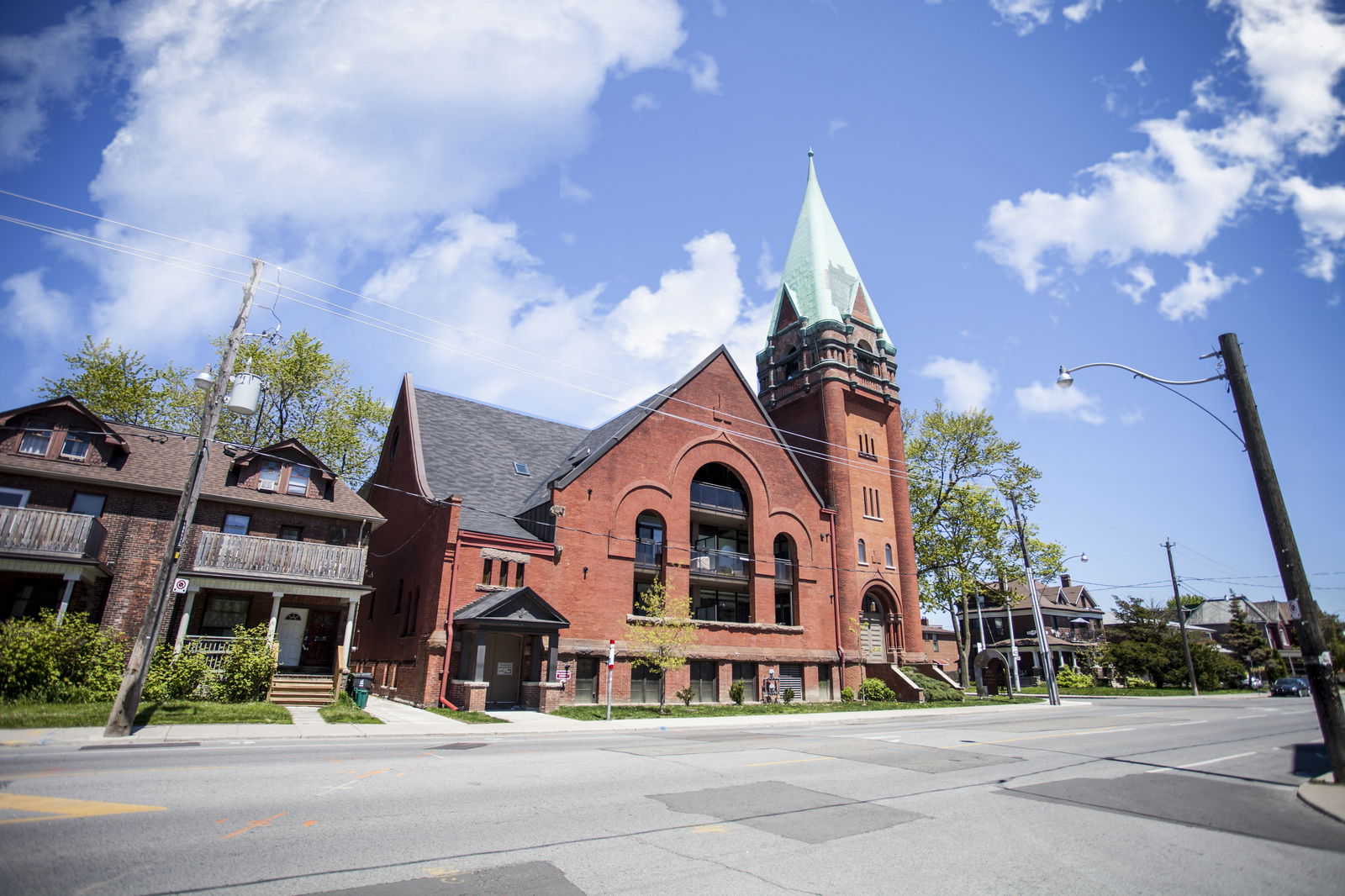 Exterior — Victoria Lofts, West End, Toronto