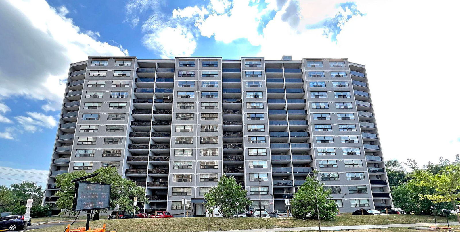 Bristol House Condos, North York, Toronto