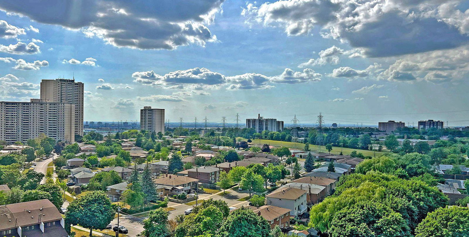 Skyline — Bristol House Condos, North York, Toronto