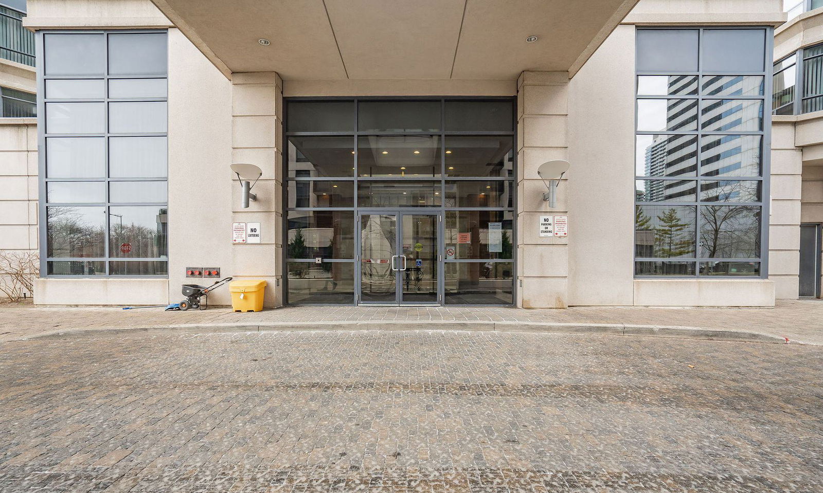 Entrance — Broadway II Residences, North York, Toronto