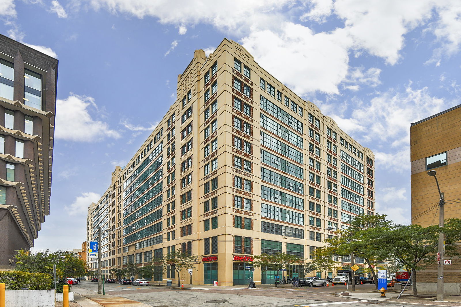 Exterior — The Merchandise Lofts, Downtown, Toronto