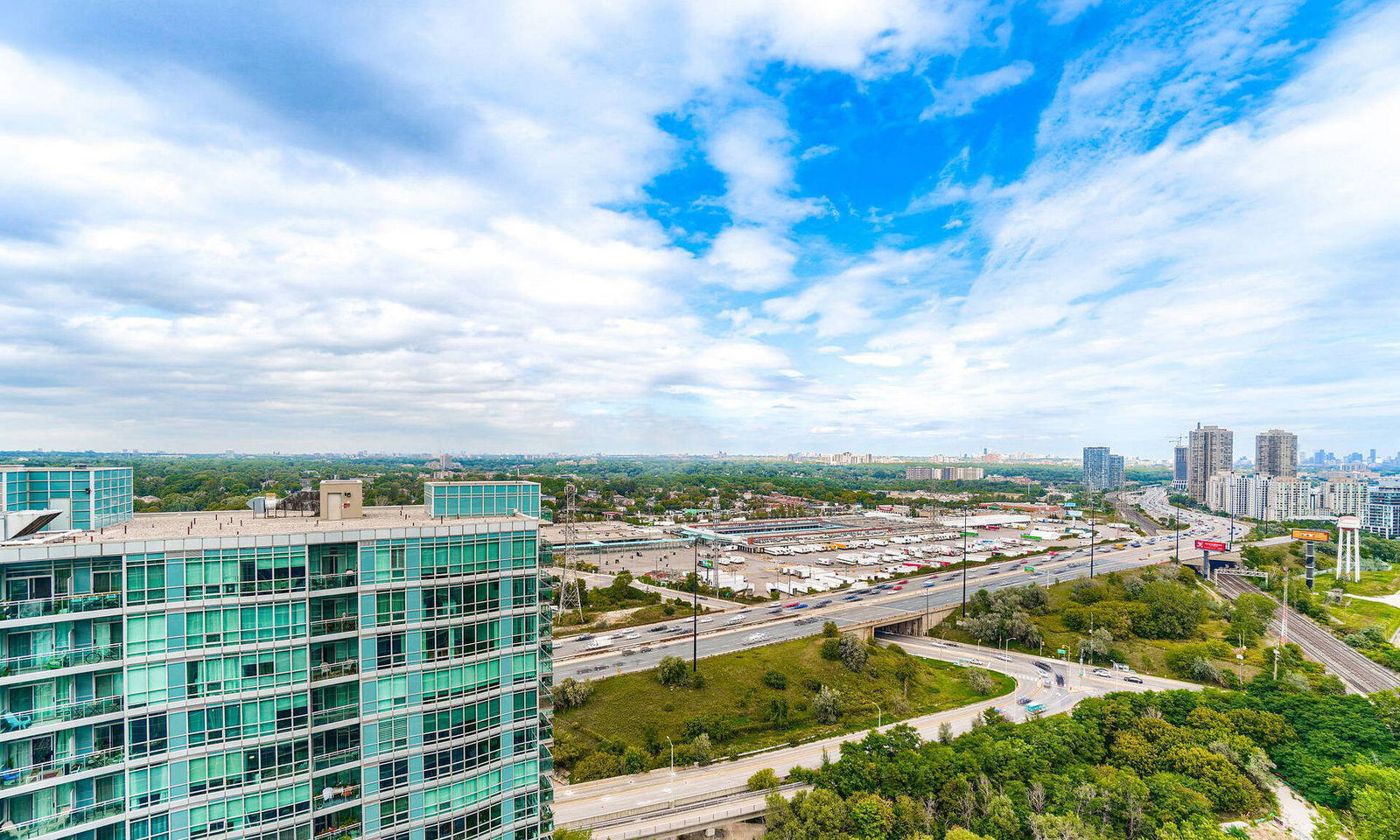 California Condos, Etobicoke, Toronto