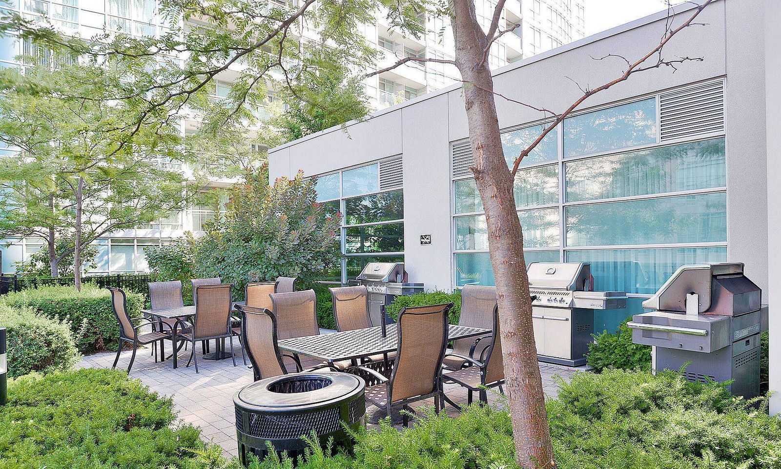 BBQ — California Condos, Etobicoke, Toronto