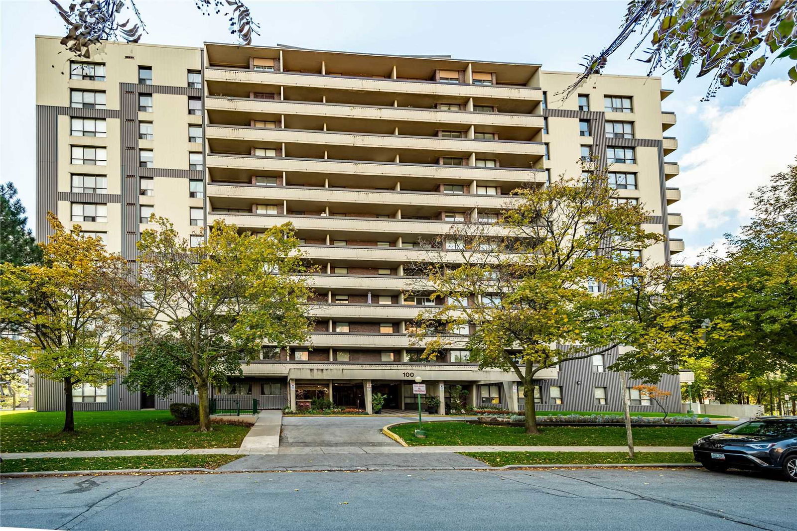 Canyon Tower Condos, North York, Toronto