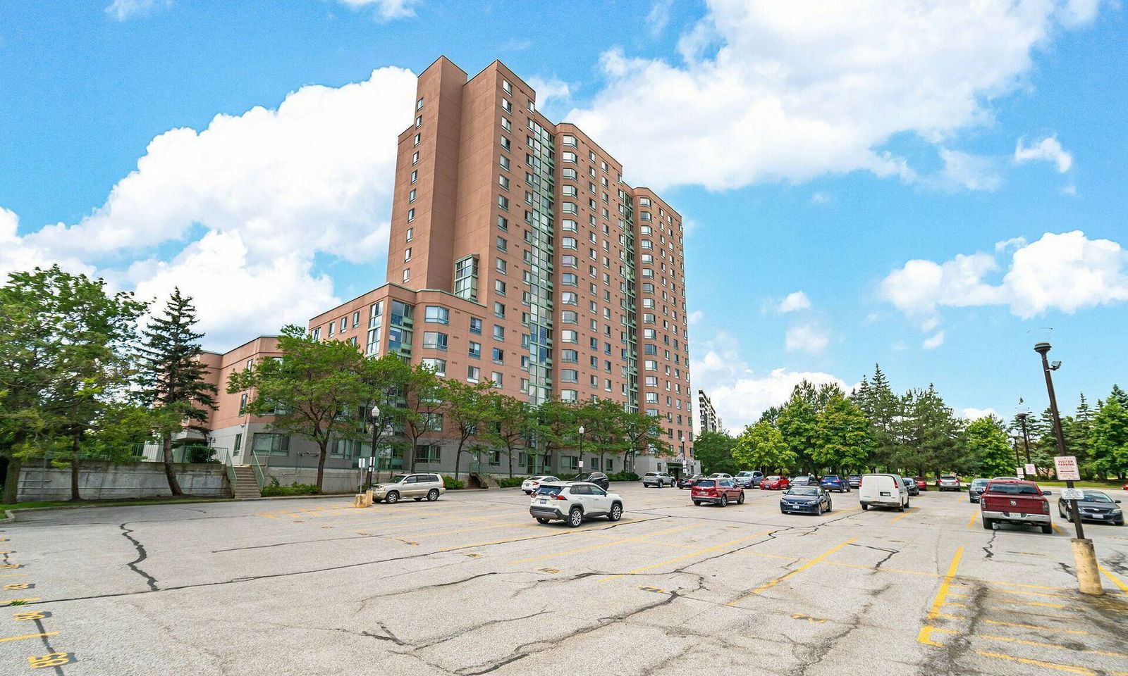 Exterior Side — Cascades One Condos, Etobicoke, Toronto