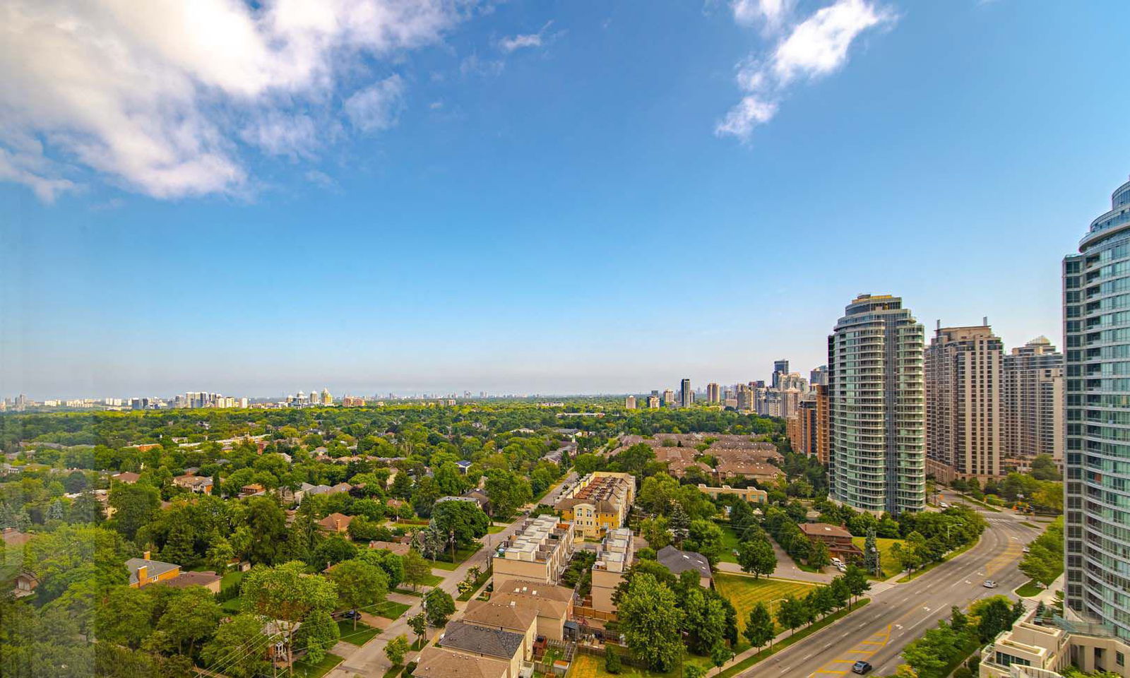 Skyline — Chicago Residences, North York, Toronto