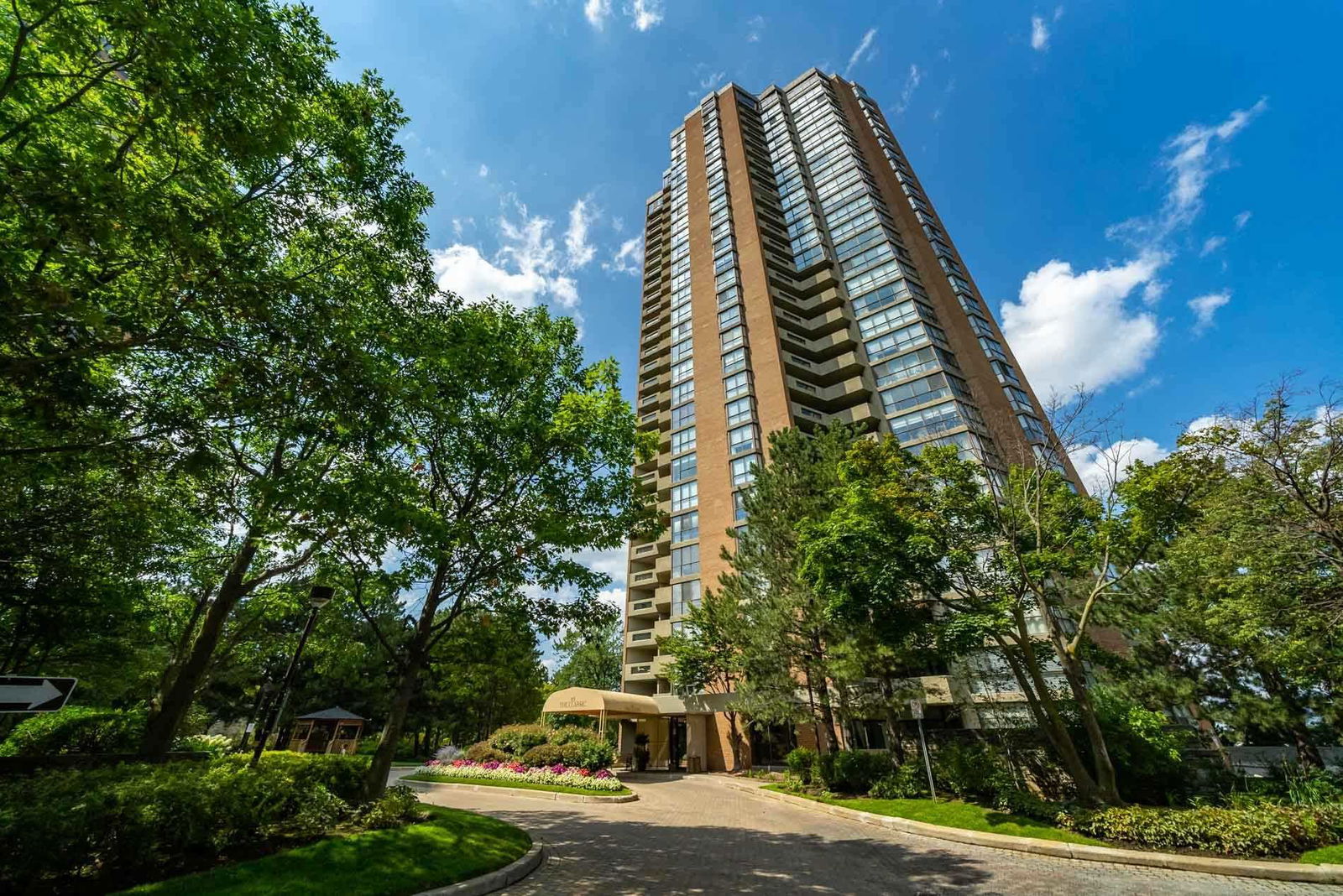 Classic Condos, North York, Toronto