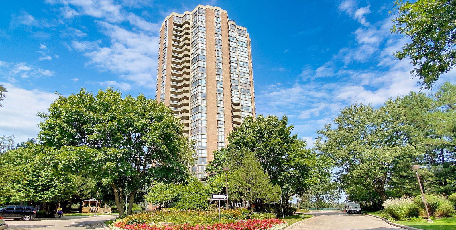 Classic Condos, North York, Toronto